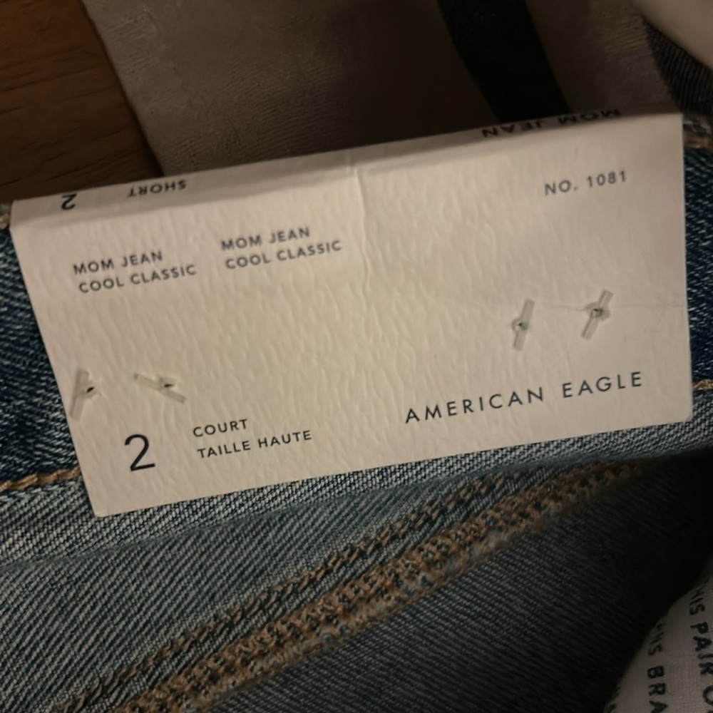 New with tags cool classic mom jeans 2 short - Picture 3 of 5